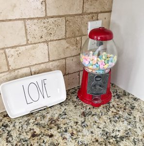 Valentine's Day Decor #raedunn