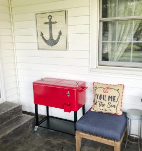 Red Rolling Cooler perfect for summer time entertaining! #outdoordining #fathersdaygiftideas