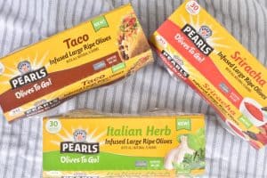 Review of Pearl Olives to Go #healthysnacks #healthyeating #lunchideas