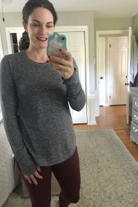 Fall Athleisure for Women #workoutclothes #workoutstyle #moms 