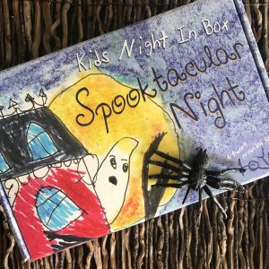 Holiday Themed Kids Subscription Boxes #giftideas #fun #crafts