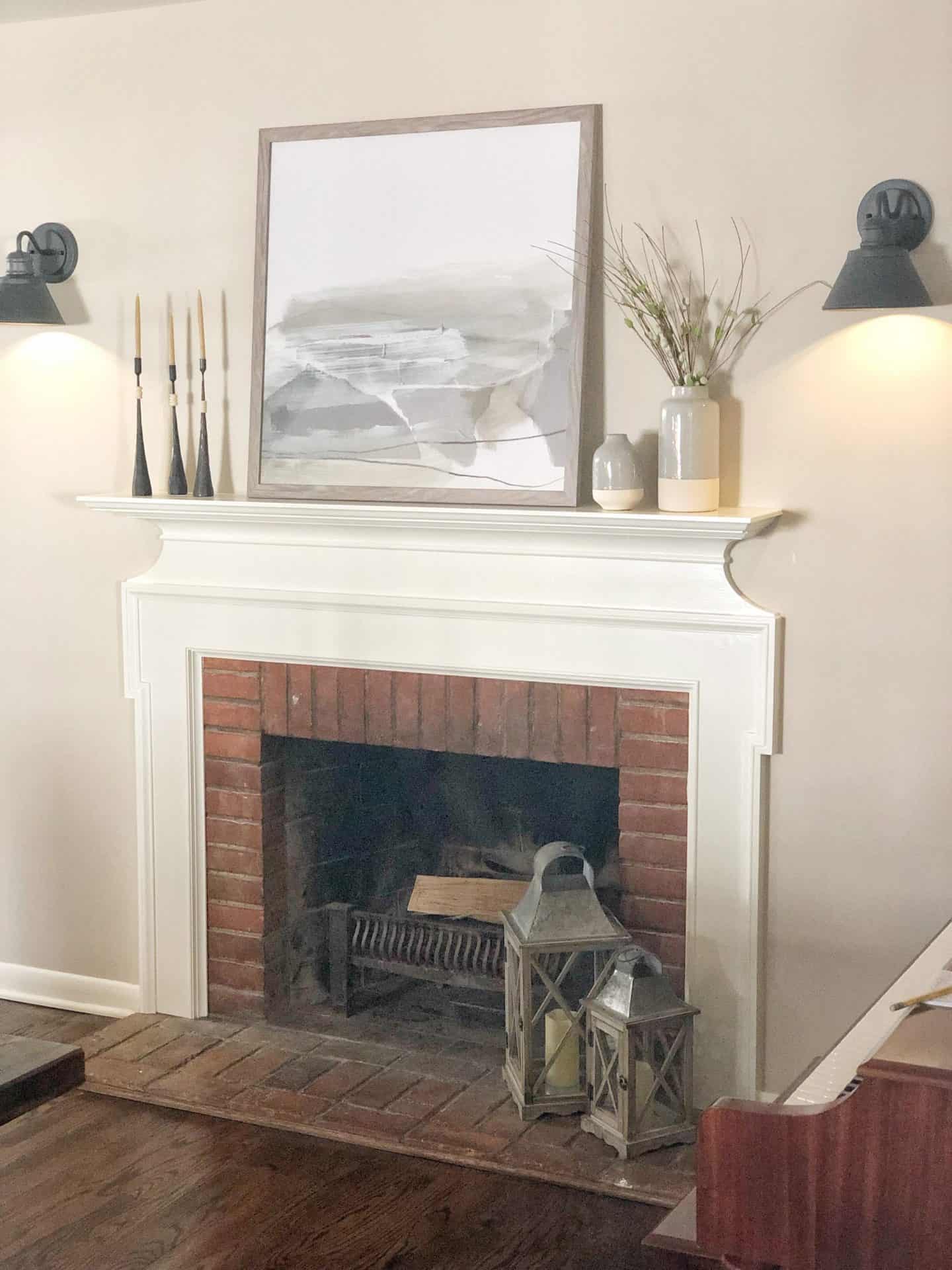 Fixer upper style mantle inspiration #homedecor #farmhouse #modern #inexpensive 