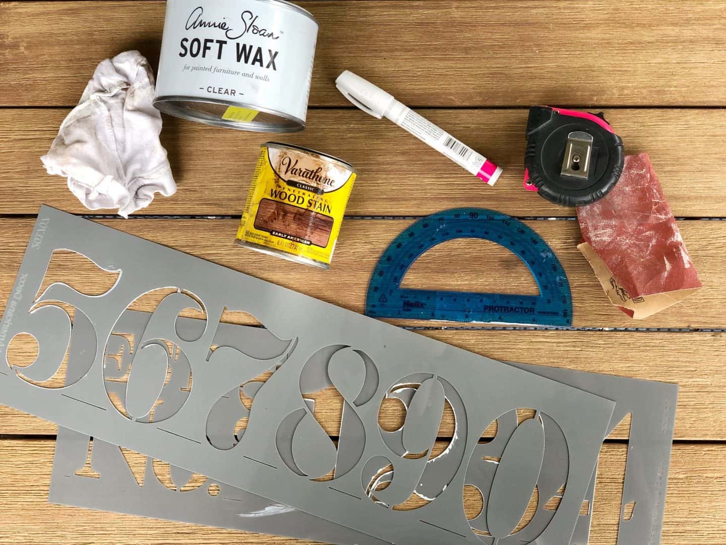 How to make a wood growth chart ruler #diy #knockoff #potterybarn #homedecor #homeprojects