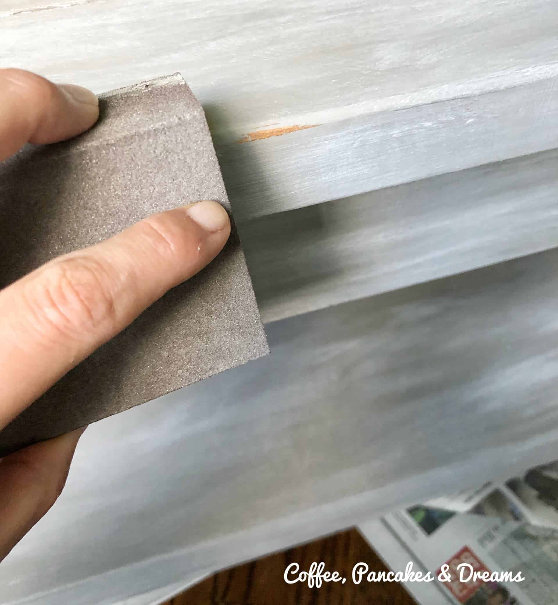 how to chalk paint a coffee table