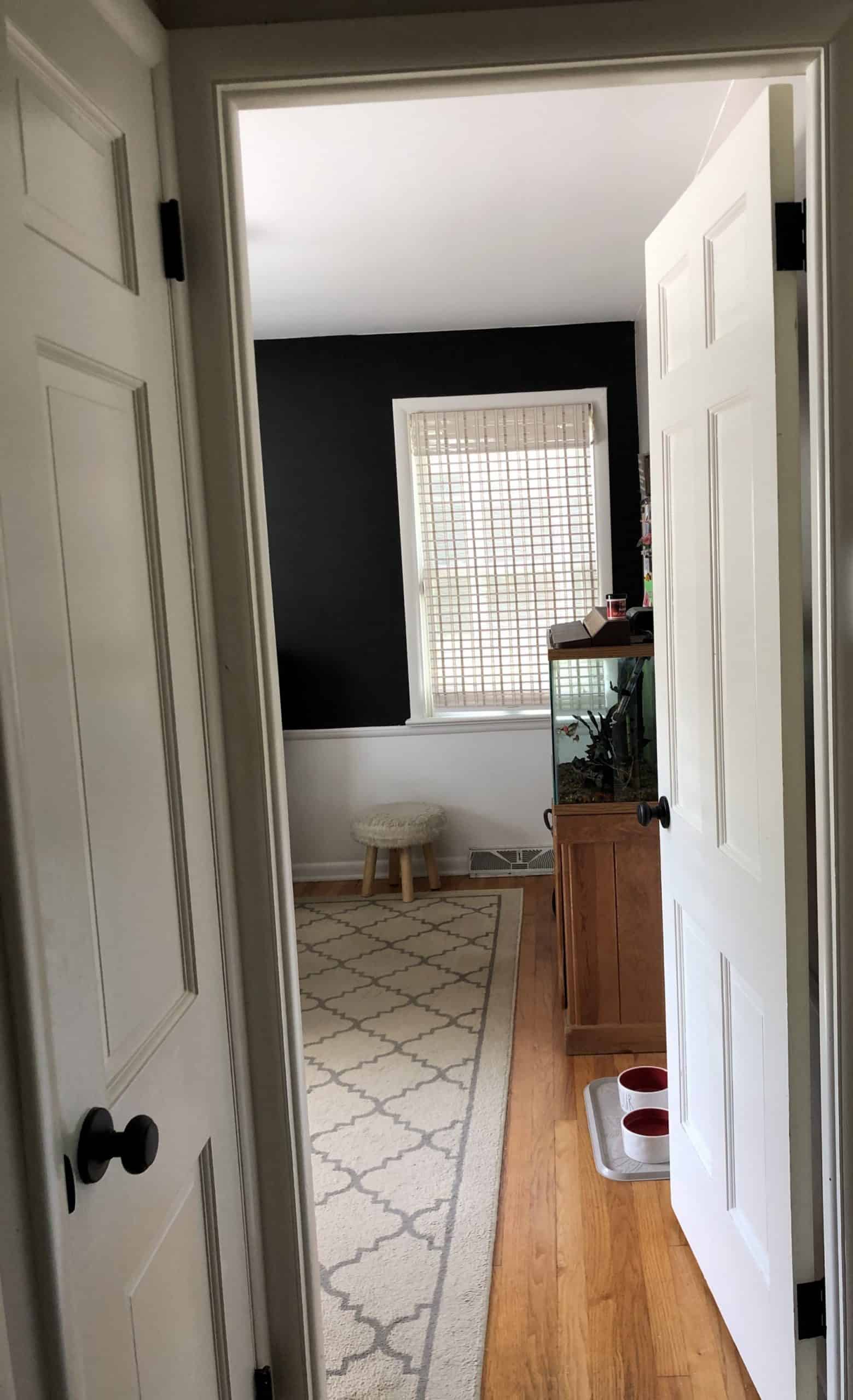 behr limosine leather paint