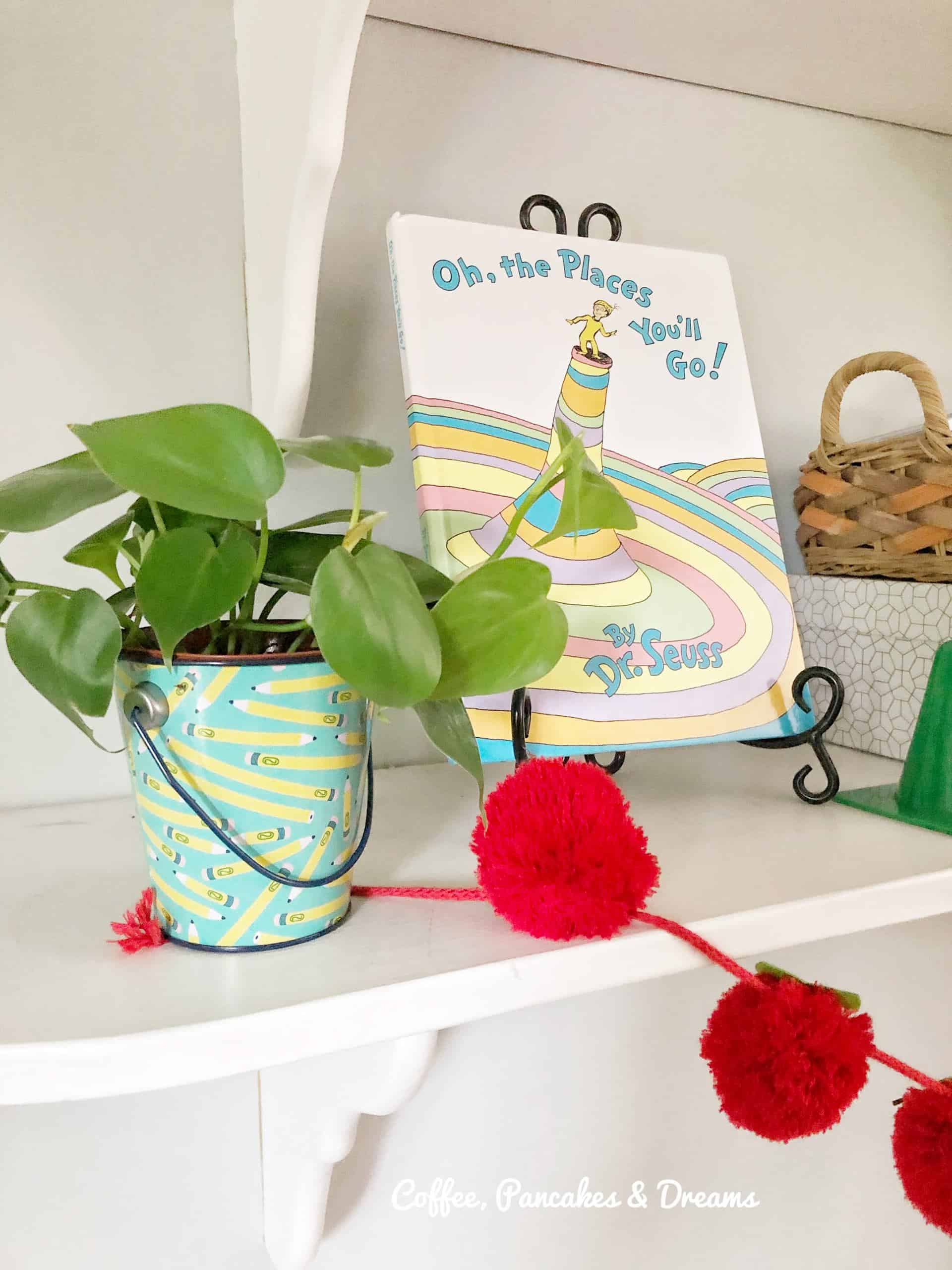 How to decorate a homeschool set up #homeschoolroom #learnathome #studyspace