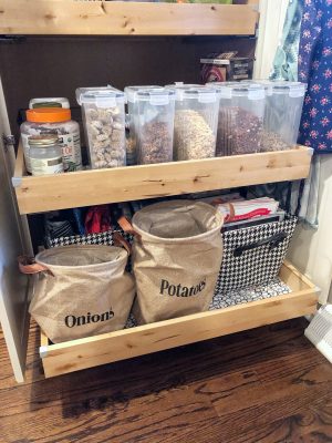 Small Pantry Organization
